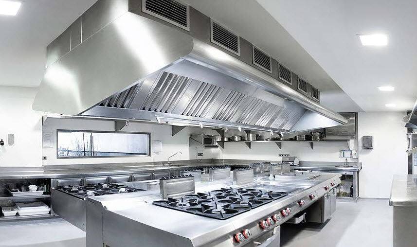 Cuisine professionnelle avec hotte conforme AFSCA installée par Elecooling